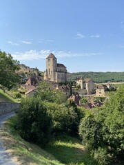 Fototapeta na wymiar Village de Saint Cirq Lapopie dans le Lot, Occitanie 
