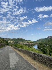 Route de campagne en Occitanie