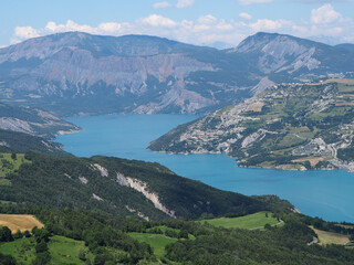 Fototapeta na wymiar Lac de Serre-Ponçon - Alpes France