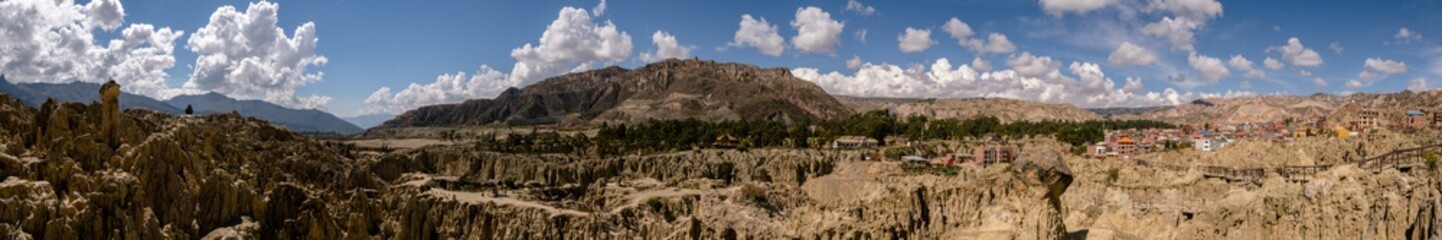 Fototapeta na wymiar Huge panorama of valle de la luna -moon valley-, made of rocks in la paz, bolivia