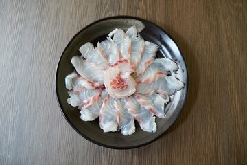 鯛の刺身