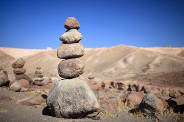 Apachetas  in den Anden nahe Arequipa, Peru.                                                          
