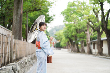 浴衣の女性