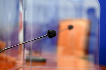 a microphone for preventing corona