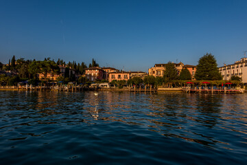 Obraz premium Sirmione,lago di garda, lago , tramonto 