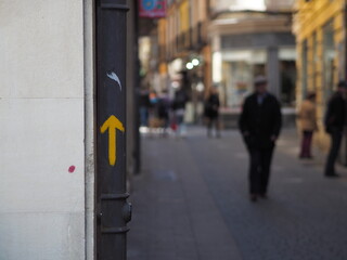 Yellow arrow toward to the city 