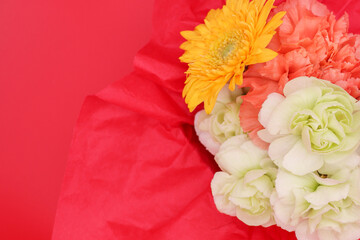 フラワー 花束 カーネーション ガーベラ
母の日 ギフト お祝い レッド ピンク