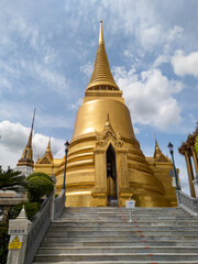 Wat Phra Kaew Temple of the Emerald Buddha,Landmark of Thailand in which tourists from all over the world do not miss to visit.