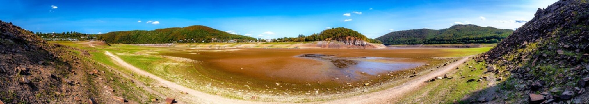 Seegrund des Stausee Edersee bei Niedrigwasser, Hessen, Deutschland