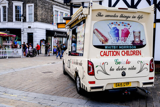 Traditional Italian Icecream Van Taking Advantage Of Lockdown Relaxation
