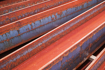 錆びた鉄骨