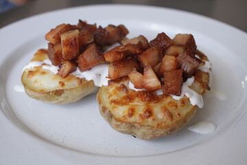 papa rellena de carne de cerdo 2