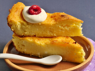 apple pie on plate