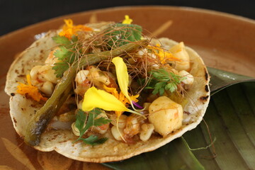 Menguiche en tostada 