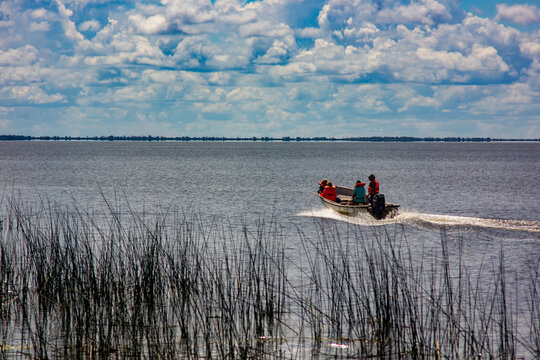 Fishing in Lake Ibera, Corrientes, Argentina