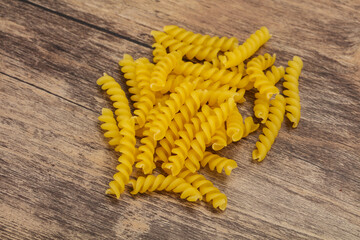 Raw Raw fusilly Italian pasta