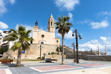 Fototapeta na wymiar La iglesia De Sant Bartomeu y Santa Tecla church in Sitges, Garraf, Cataluña, España