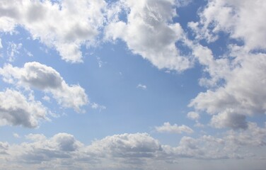 Obraz premium 爽やかな青空と白い雲