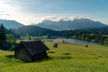 Geroldsee in the Alpen with a beautiful view over the lake and a cottage