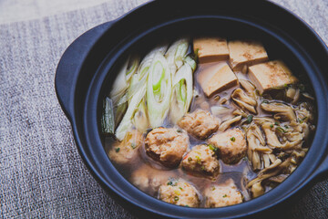 鶏団子鍋
Chicken balls Nabe
