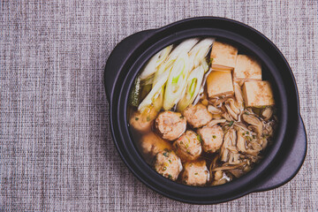 鶏団子鍋
Chicken balls Nabe