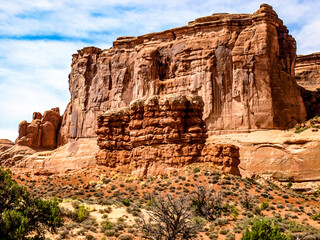 Folded small and large rock formations next to one another, Arches National Park, UT, USA
