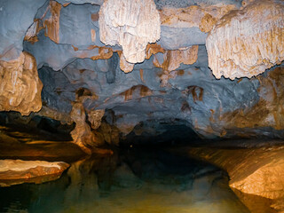 Puna Cave Vang Vieng