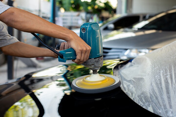 Car detailing series: Polishing black car hood