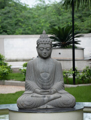 Buddha Statue - Traditional Look