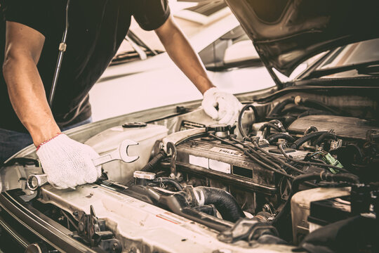 Maximize Your Car's Performance: Essential Car Maintenance Tips