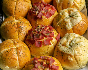 Mini Korean Garlic Cream Cheese Bread 