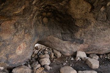 Cave with chalcolithic cave paintings. Natural Area of Los Barruecos. 