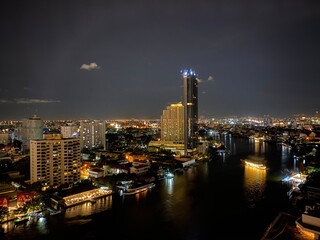 Fototapeta na wymiar Bangkok high angle riverside view