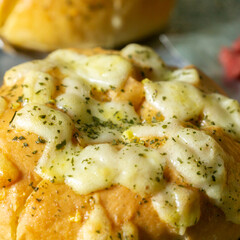 Korean Garlic Bread with Smoked Beef