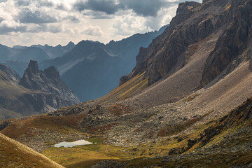 L’incantevole Rocca Provenzale vista dal Colle del Maurin in Alta Valle Maira, al confine tra la...
