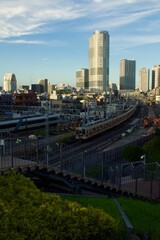 押上夕景　駅前自転車駐車場から見る
曳舟方面の高層ビル群と鉄道