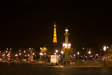 Naklejka premium Paris city day n night 