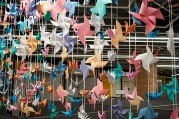 Paper bird,Decorate the party with colorful paper and fold it into shapes.
