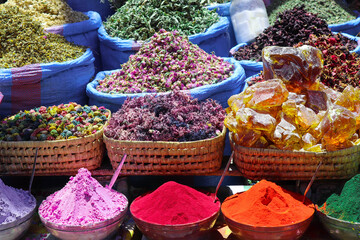 Epice colorée et condiment oriental