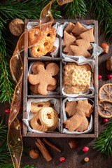 Traditionally gingerbread cookies for Christmas in a small wooden box