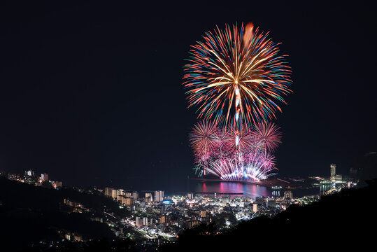 熱海海上花火大会 Photos Royalty Free Images Graphics Vectors Videos Adobe Stock 熱海海上花火大会 Photos Royalty Free Images Graphics Vectors Videos Adobe Stock
