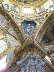 Fototapeta na wymiar Deckengemälde in der Basilica della santissima annunziata, Genua, Italien