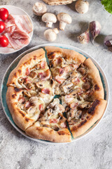 Pizza Bianca with bacon and mushrooms