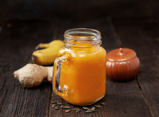 pumpkin banana smoothie