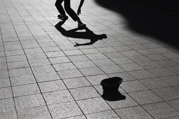 Ombre d'un danseur de rue.