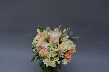 bridal bouquets of natural flowers