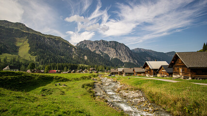 Spätsommer im Nenzinger Himmel