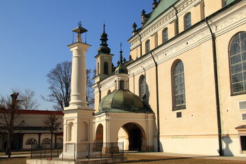 Bazylika i klasztor oo. Bernardynów w Leżajsku © woodyd