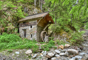 Mühle, Wassermühle, verlassen, historisch, einsam, Lost Place, Urban Exploring, Stein, Mauer,...