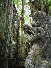 Fototapeta na wymiar stone dragon statue